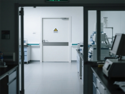 醫(yī)用門：構(gòu)筑醫(yī)療感控防線的衛(wèi)生屏障